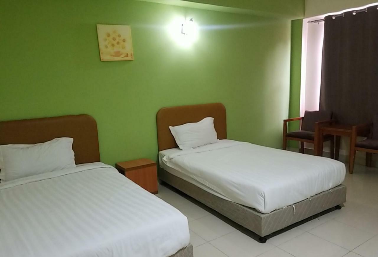 Hotel 126 Sepang Exterior foto